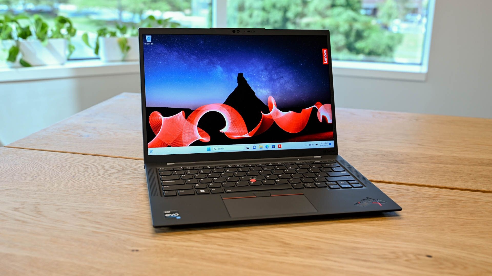 En İyi İş Bilgisayarları: 2025'in Performans Canavarı Modelleri Lenovo ThinkPad X1 Carbon Gen 11