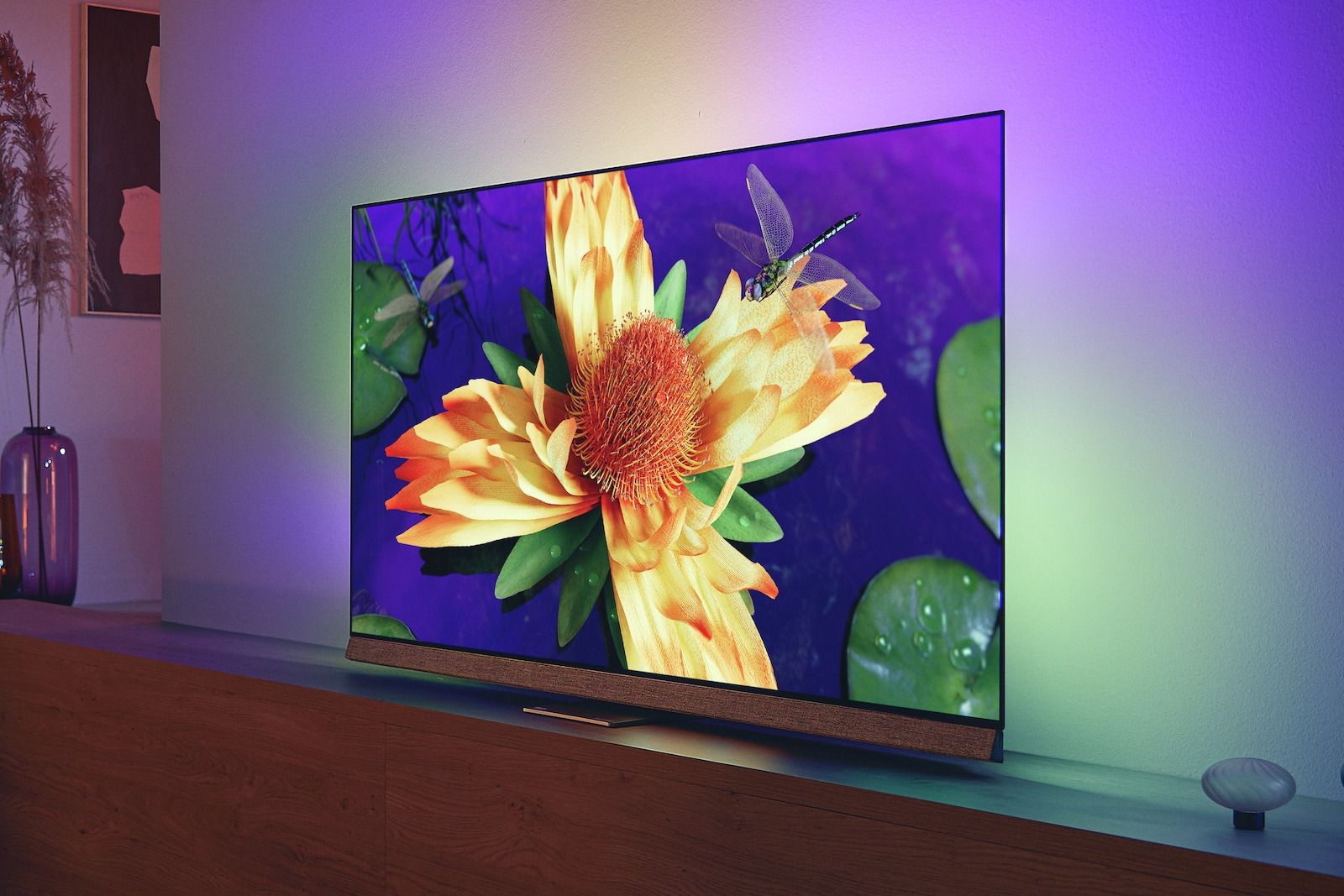 Akıllı Televizyon Önerileri: 2025'in En İyi Modelleriyle Üstün Görüntü Deneyimi Philips OLED+ 907
