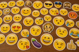 en-taninan-emojiler-ve-manalari-M8qqREYs