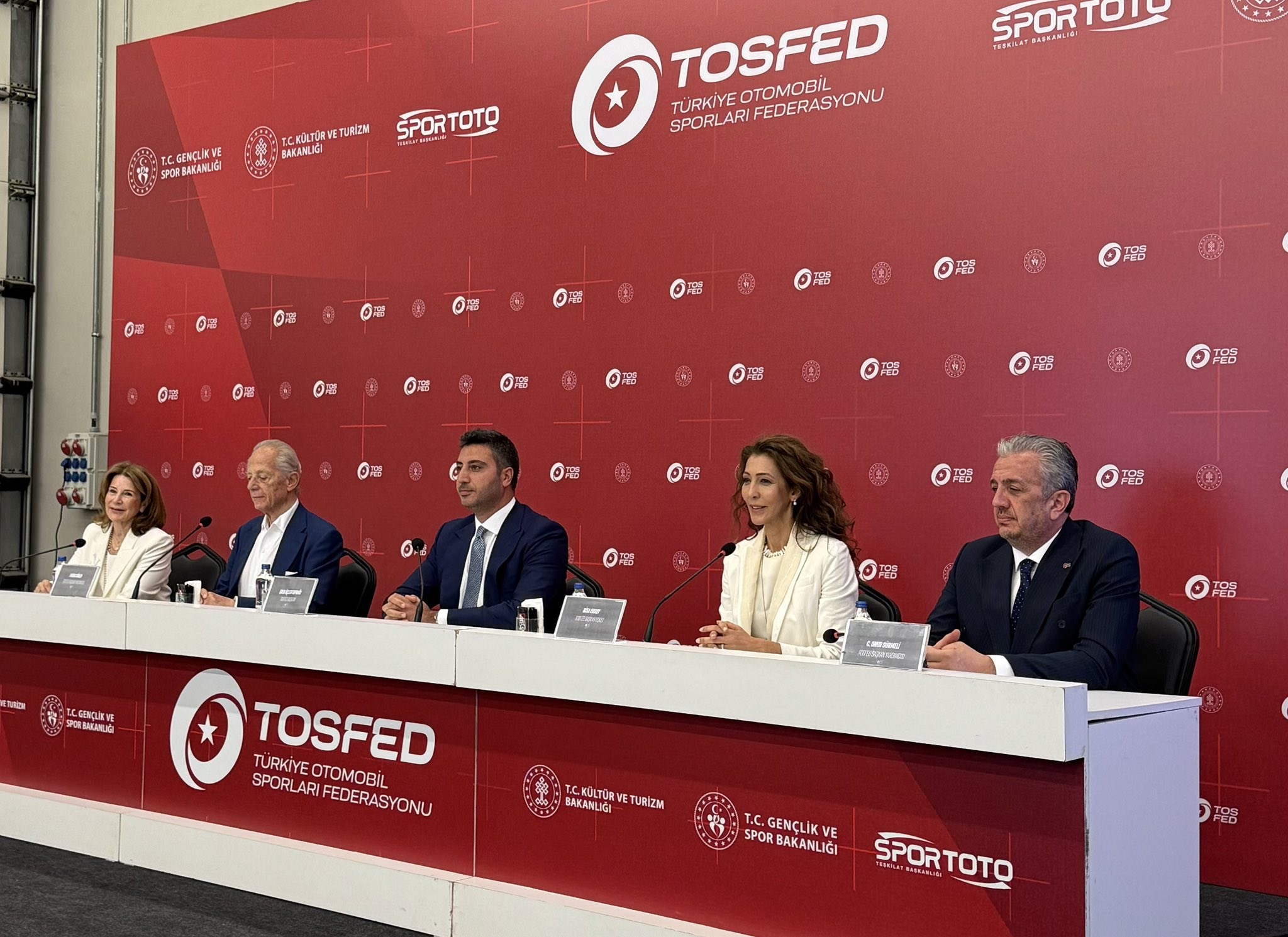 f1 pisti istanbul parkin anahtari tosfede teslim edildi 0 9ibR1vEP