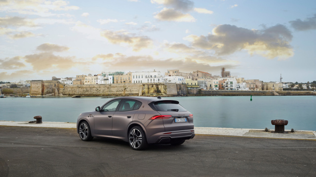 maseratiden elektrikli luks suv atagi grecale folgore 0 fLllMtGy