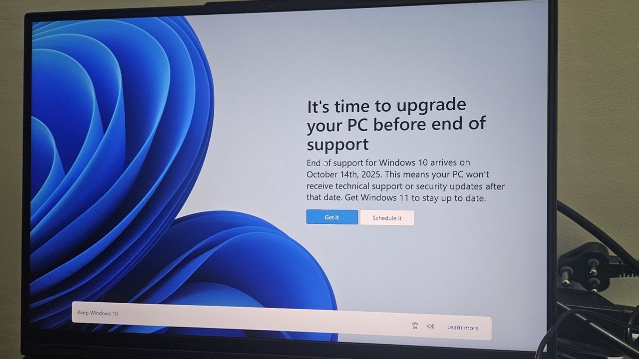microsoft windows 10 kullanicilarini zahmetten cikardi tam ekran windows 11 reklami gostermeye basladi 0