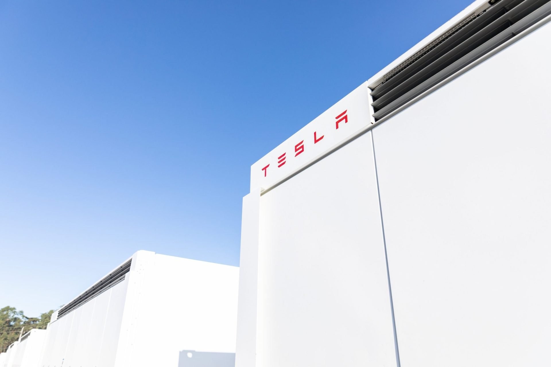 tesladan 912 mwhlik megapack guc depolama teslimati 0 dmsUDBus