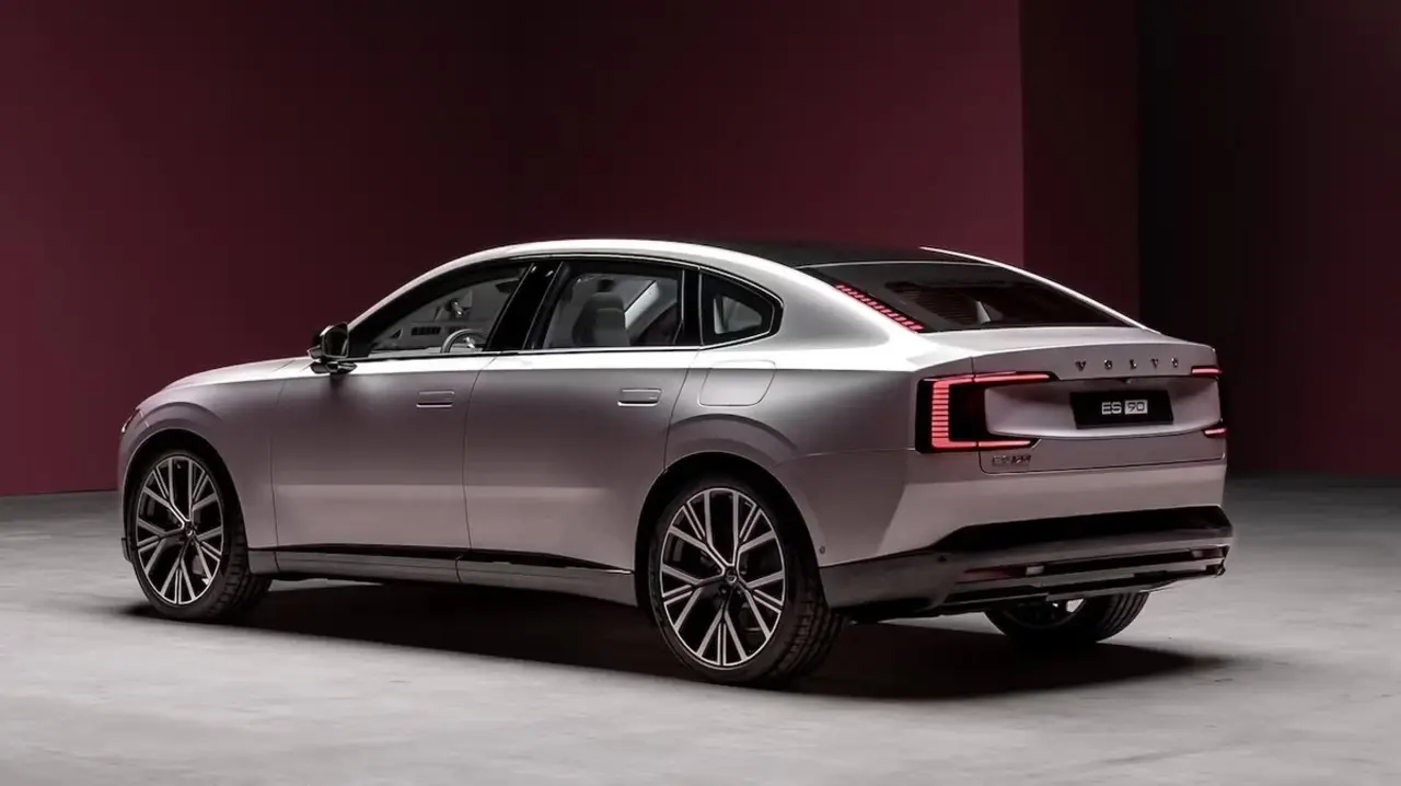 700 km menzilli volvo es90 geliyor 1 tBGWIAv2