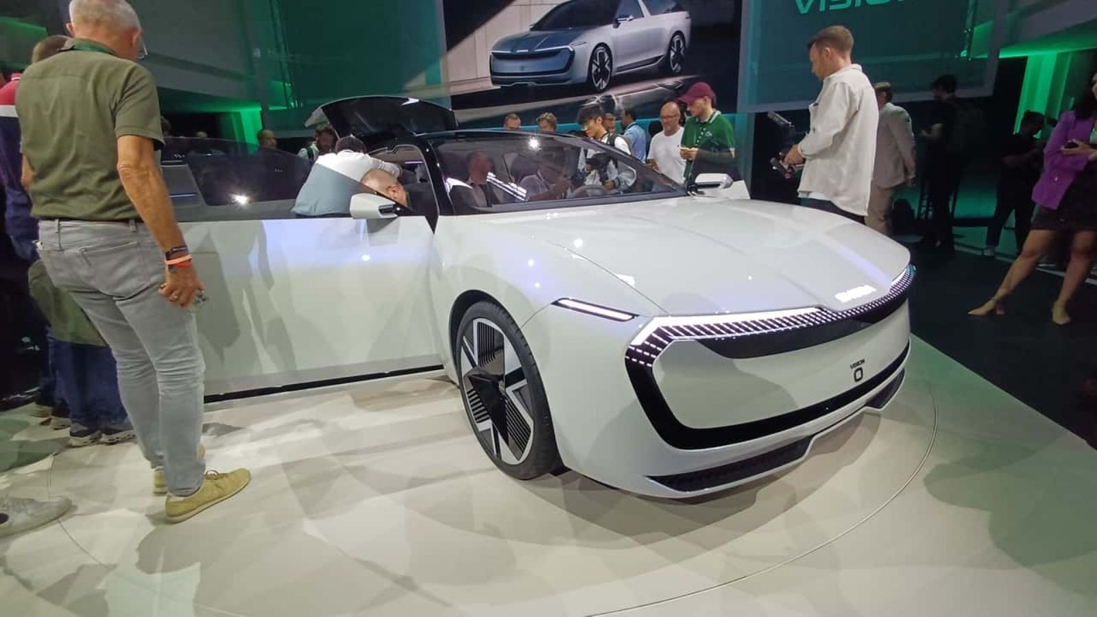 elektrikli station wagon skoda vision o modeli tanitildi 1