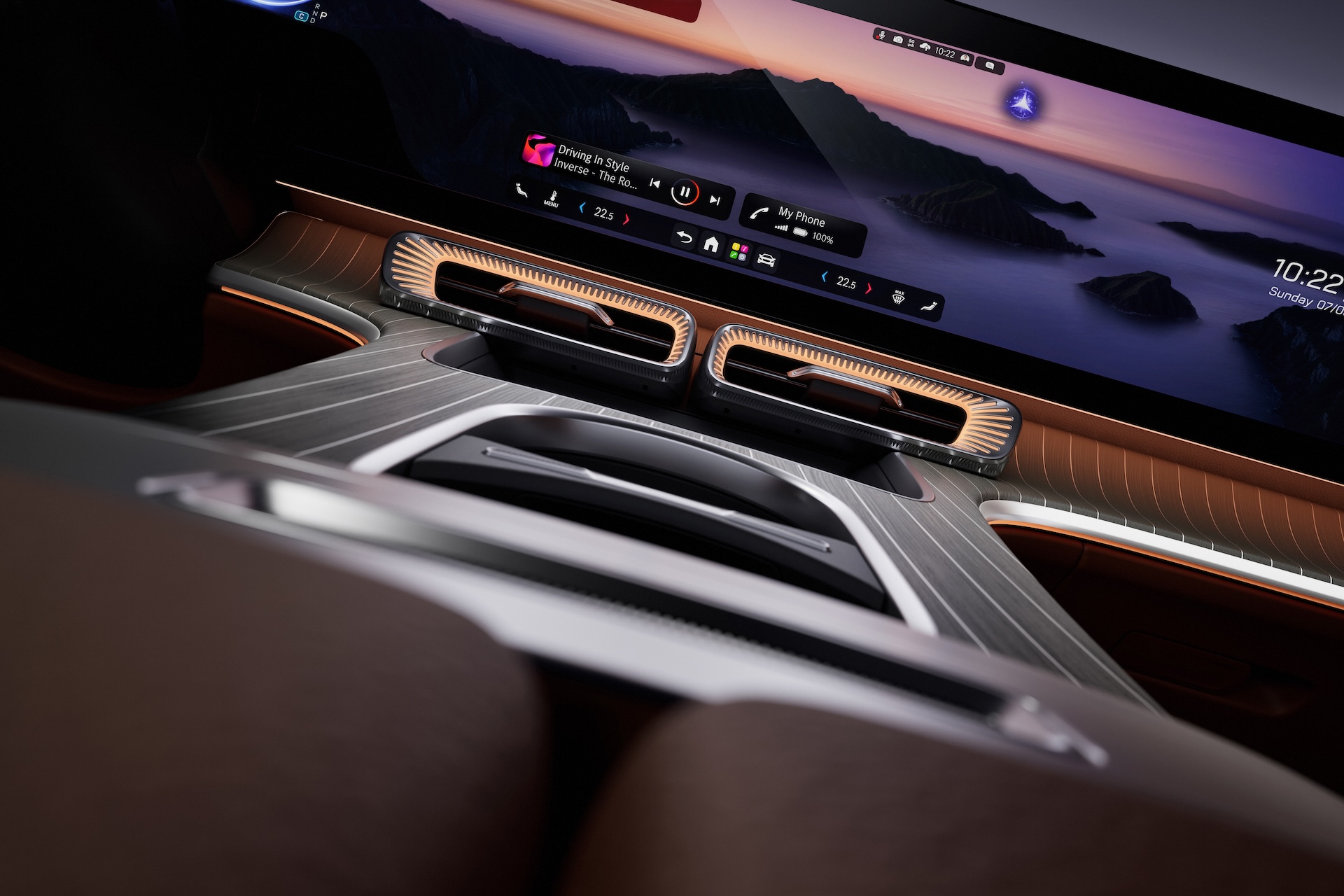 mercedes benz yeni elektrikli glcnin ic yerini tanitti 1 uf8tSFVR